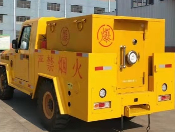 防城凯龙爆破器材运输车：保障爆破任务的安全运行